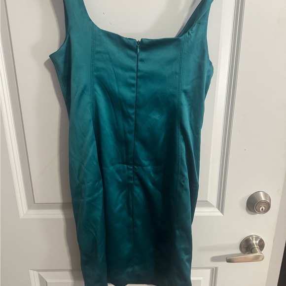 House of Harlow 1960 Dress - Picture 4 of 4